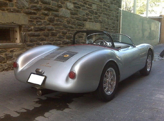 Illustration for article titled For $26,000, Could This Spyder Share Your Tuffet?
